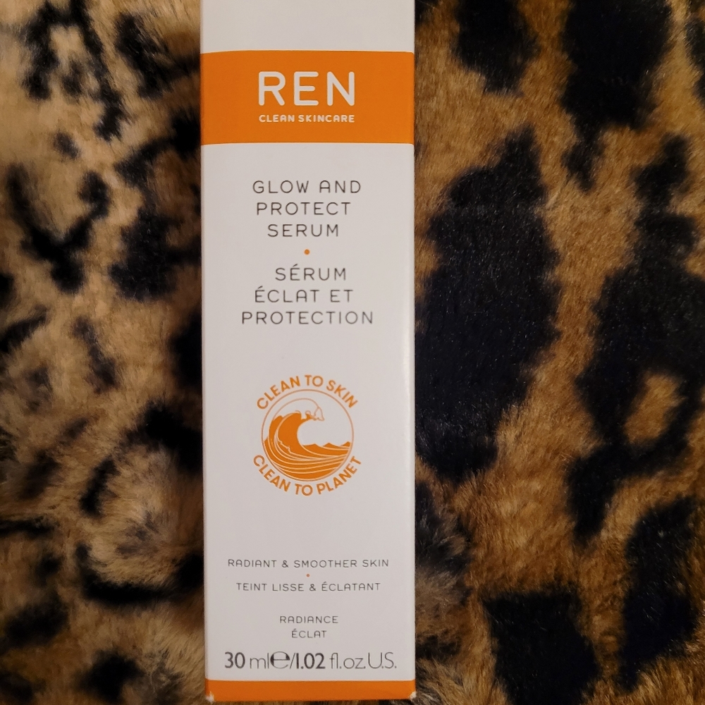NIB Ren Glow and Protect Serum